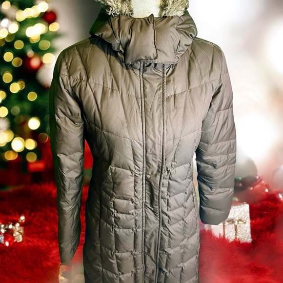 Eddie Bauer ‘Lodge’ Goose Down-Filled Winter Parka in Chocolate Brown Size M - Picture 5 of 16